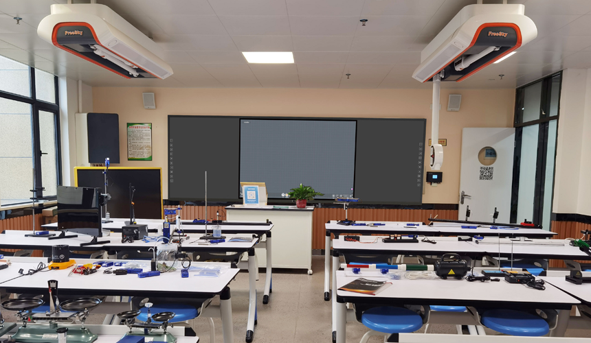 互联黑板具备防误点功能，让教学更精准